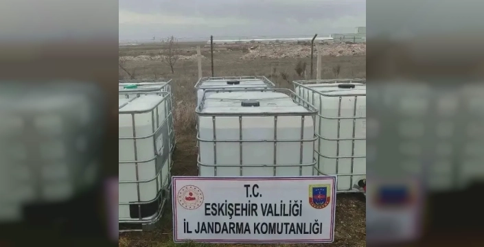 Eskişehir'de 5 bin litre kaçak etil alkol ele geçirildi, yılbaşı öncesi operasyon!