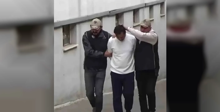 FETÖ firarisi ihraç icra müdürü, saklandığı evde kıskıvrak yakalandı