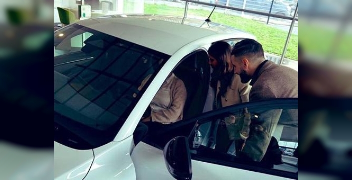 Fransa'da elektrikli otomobil hayali dar gelirliler için yeniden gerçeğe dönüşüyor