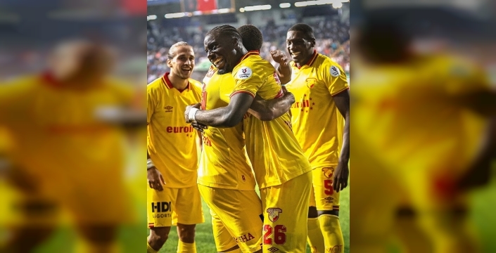 Göztepe'nin stoperleri ilk yarıda adeta duvar oldu, kalede sadece 9 gol gördüler