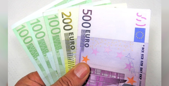 İşverenler ayaklandı: Slovenya'da çalışanlara şok yılbaşı ikramiyesi zorunlu!