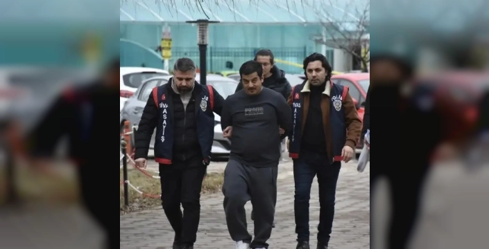 Kardeş kavgası ölümle sonuçlandı: Ağabeyini kalbinden bıçakladı, ilk ifadesi kan dondurdu