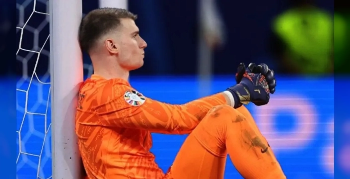 Livakovic'in sürpriz kararı: Fenerbahçe'ye dönüş iddiaları çöktü, yeni takımı Dinamo Zagreb oldu