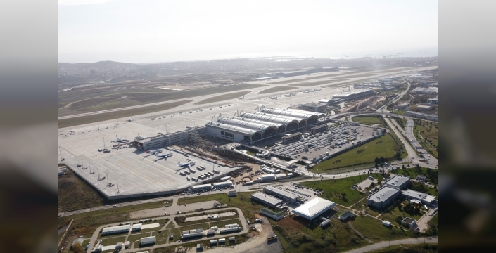 Sabiha Gökçen yeni terminal binası büyük bir törenle açıldı