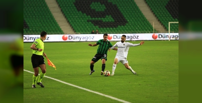 Sakaryaspor'dan evinde şok yenilgi: Manisa FK 2-0 kazandı