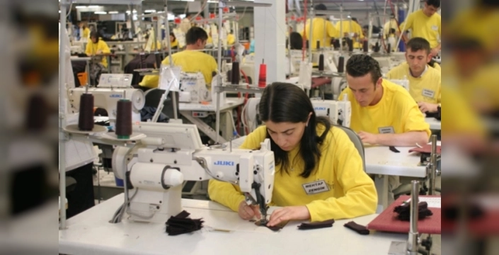 Tekstil işçilerinin boyun ağrısına bilimsel çözüm bulundu: 12 haftalık program etkili!