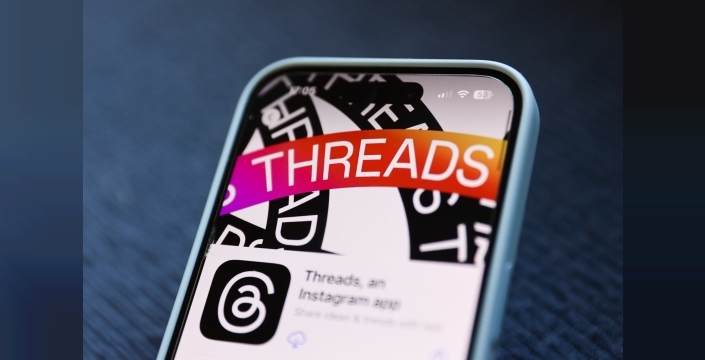 Threads, yeni topluluklar ekliyor ve etkileşimde yüksek olan üyeler için rozetler deniyor