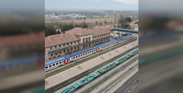 Turistik Doğu Ekspresi'nin ilk durağı Erzincan'da coşkulu karşılama