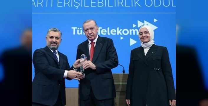 Türk Telekom, Cumhurbaşkanı Erdoğan'dan 'Dijital Erişilebilirlik' ödülüyle gururlandı