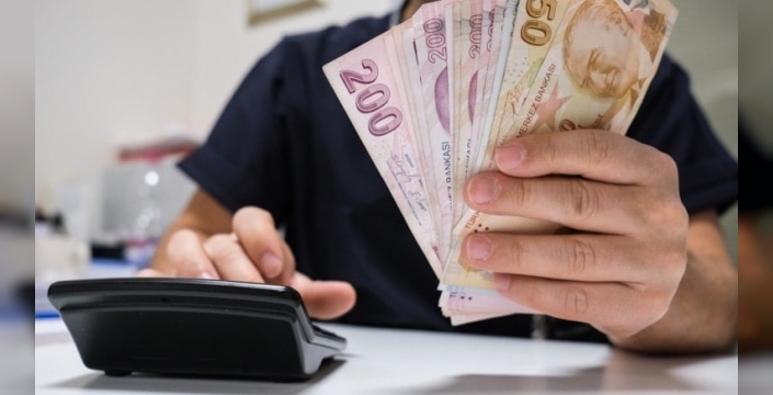 Uzman Çelik'ten şok açıklama: AKP asgari ücrette panik halinde, komisyon devre dışı