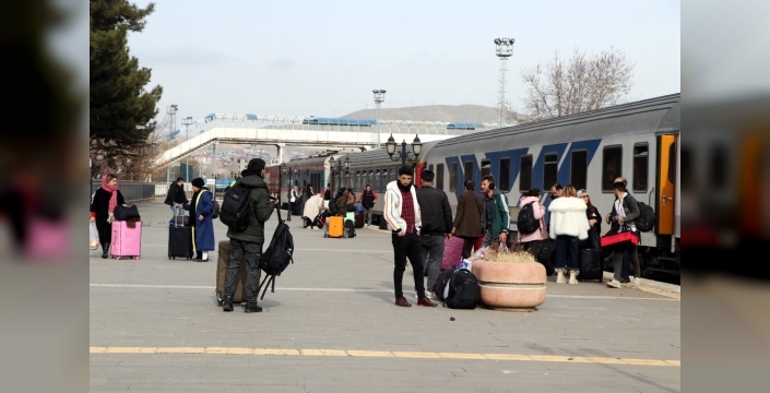 Van, yılbaşı için İranlı turist akınına hazırlanıyor