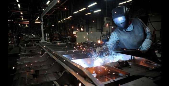 Yapay zeka, meslek tercihlerini değiştiriyor: Elektrikçilik ve teknisyenlik ön planda