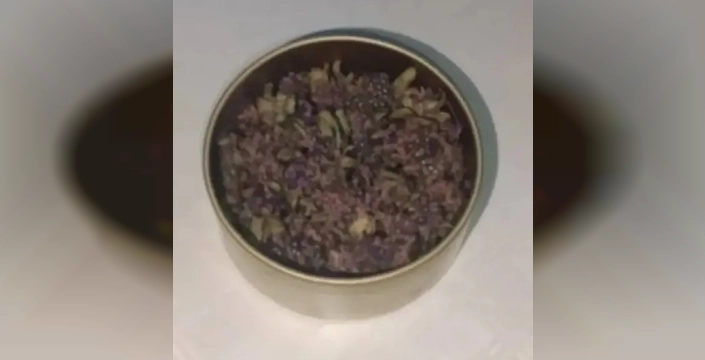 Yurt dışına kaçırmak istediği çiçek yüzünden 557 bin lira ceza aldı