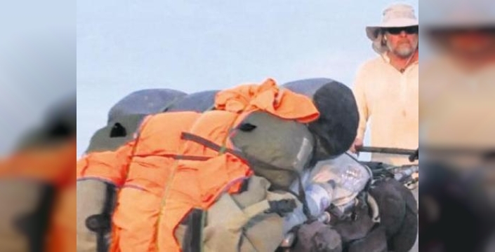 28 Yıllık Dünya Yürüyüşü Sona Eriyor: 'Yürüyen Adam' Karl Bushby'den Duygusal Veda