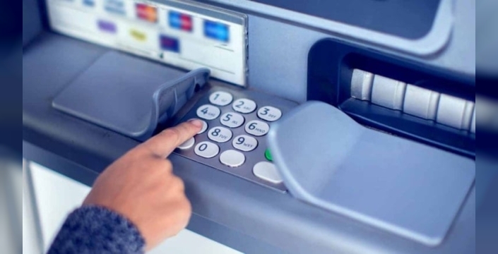 ABD'de nakit çeken herkes gözetim altında: Eve baskın riski bile var