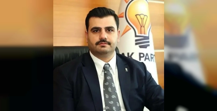 AK Parti'den Ali Mahir Başarır'a sert tepki: Siyasi kariyeri 'çantacılık' üzerine kurulu!