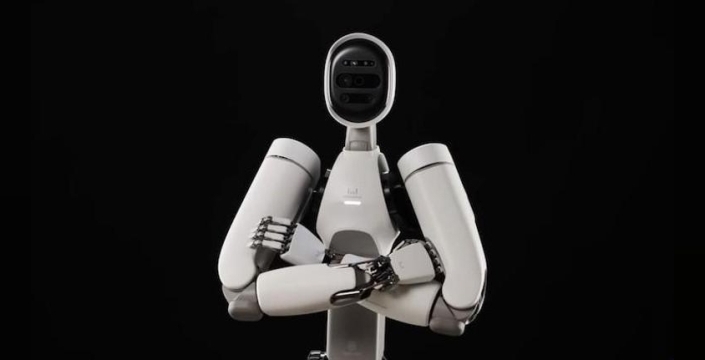 ALLEX robotu, insan gibi el sıkışarak geleceği şekillendiriyor