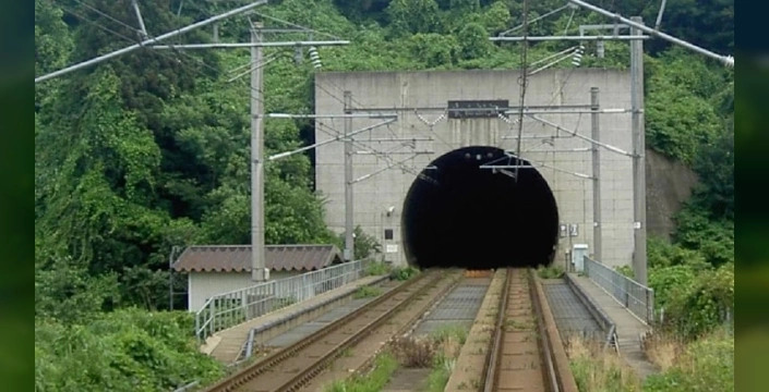 Alpler'in altından geçen dev tünel: 8 şehir artık birbirine bağlı