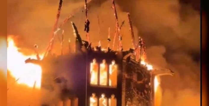 Amsterdam'da yeni yıl kutlamaları korkunç bir yangınla sona erdi