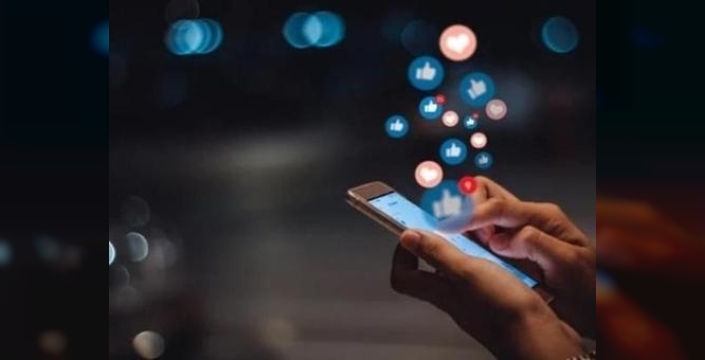 Apple ve Google, çıplaklık üreten yapay zeka uygulamalarına karşı nasıl önlem alıyor?