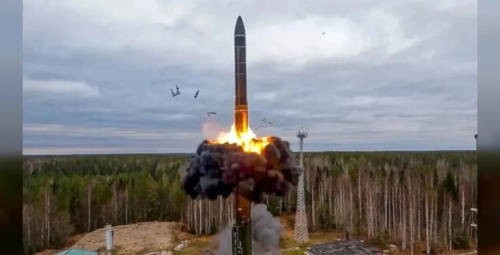 Avrupa paniğe kapıldı: Rusya'nın yeni hipersonik füzesi karşısında savunmasız kaldık!