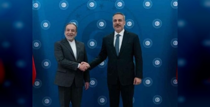 Bakan Fidan ve İranlı mevkidaşı Arakçi'den kritik temas: Bölgesel gerilim masada