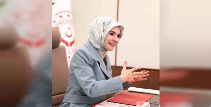 Bakan Göktaş'tan müjde: Doğum izni artıyor, sosyal medya düzenlemesi geliyor