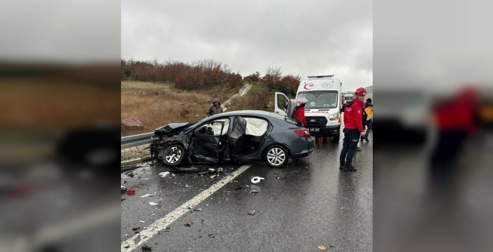 Balıkesir'de feci zincirleme kaza: 1 can kaybı, 10 yaralı