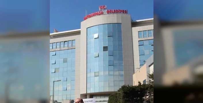 Bayrampaşa Belediyesi'nde şok yolsuzluk: 4 kişi tutuklandı!