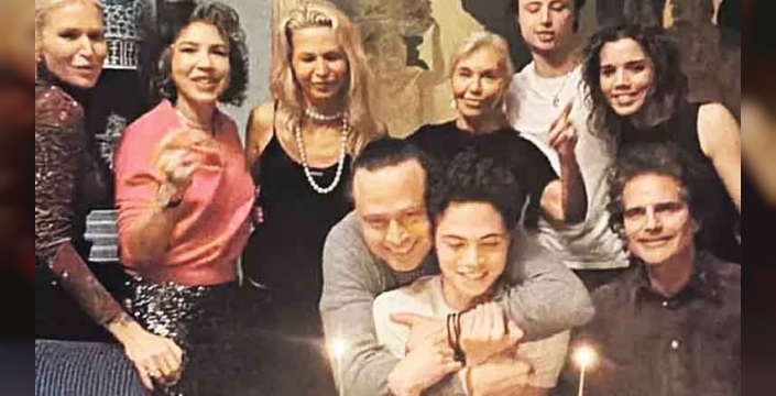 Bir yıl sonra eski çift, oğullarının doğum gününde bir araya geldi