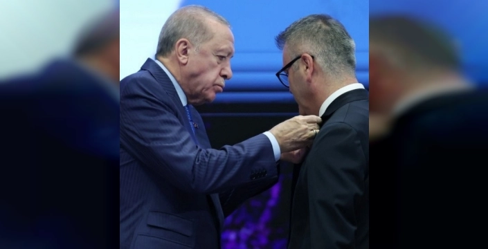CHP'li vekil Hasan Ufuk Çakır AK Parti'ye geçiyor: Rozetini Erdoğan takacak