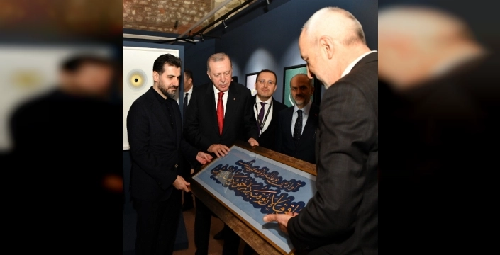 Cumhurbaşkanı Erdoğan'ın katılımıyla açılan 'Hâne' sergisi, aile temasını İslam sanatlarıyla buluşturuyor