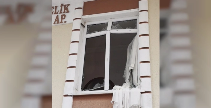 Esenyurt'ta dehşet patlaması: Dairede ne olduğu belirsiz bir patlama!