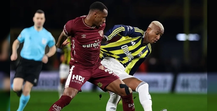 Fenerbahçe, Kadıköy'de Göztepe karşısında zirve yarışında yara aldı!