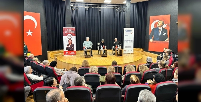 Grup Gündoğarken, Bakırköy Muhabbeti'nde nostalji rüzgarı estirdi