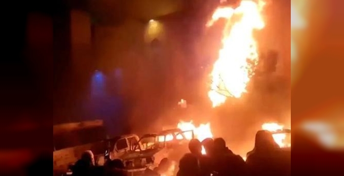 İran sokakları alev alev: Belediye binası ve cami ateşe verildi, ölü sayısı artıyor