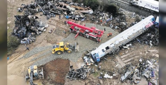 İspanya'da tren kazasında 39 kişi yaşamını yitirdi
