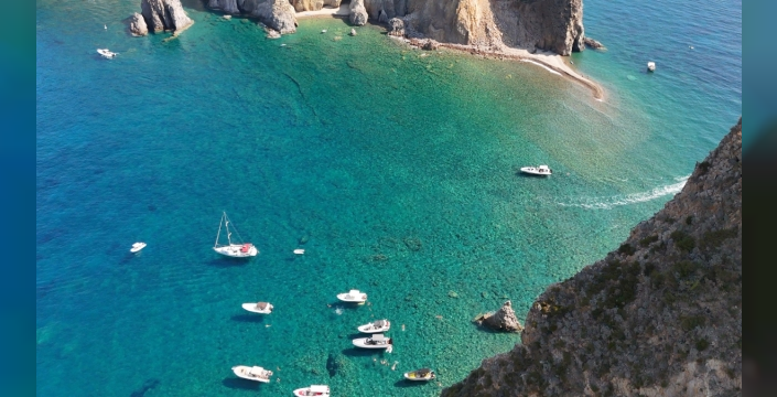 İtalya'nın saklı cenneti: Palmarola'da zamansız bir yaşam