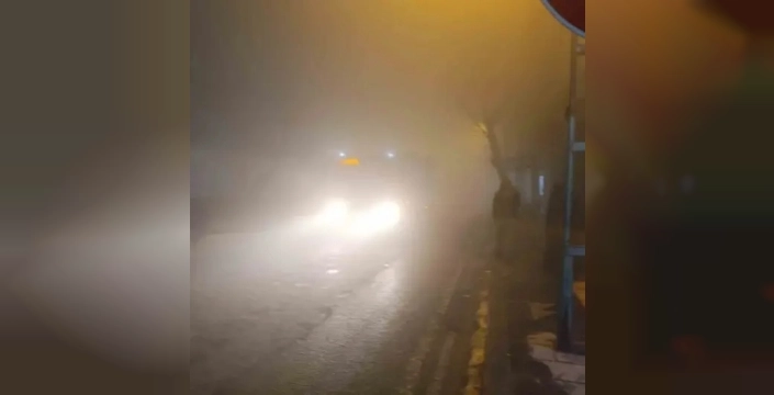 Kahramanmaraş'ta yoğun sis etkili: Görüş mesafesi 10 metreye düştü