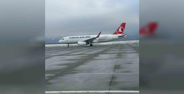 Kar engelini aştılar: Şırnak Havalimanı 3 gün sonra yeniden faaliyette