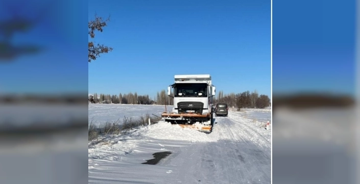 Kayseri'de karla mücadele: 266 mahalle yolu ulaşıma açıldı