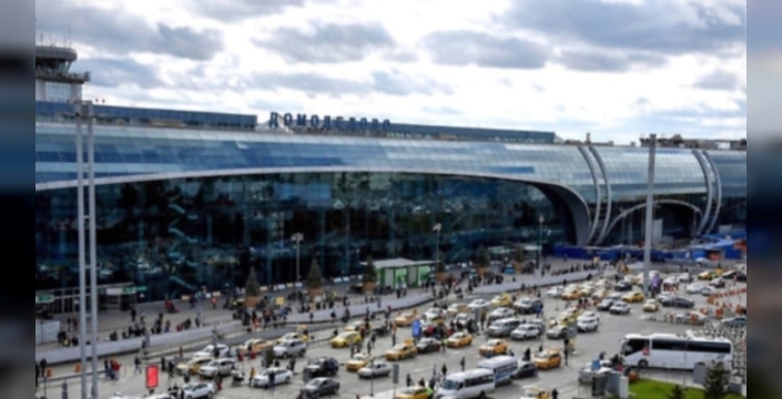 Moskova'daki dev havalimanı yarı fiyatına satıldı