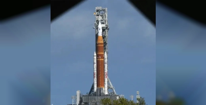 NASA, Ay'a dönüş tarihini erteledi