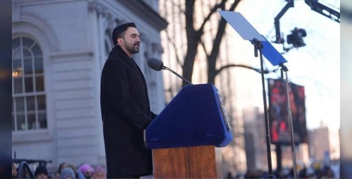 New York'ta Tarihi Değişim: İlk Müslüman Belediye Başkanı Mamdani'den İsrail'i Koruyan Kararnamelere Son!