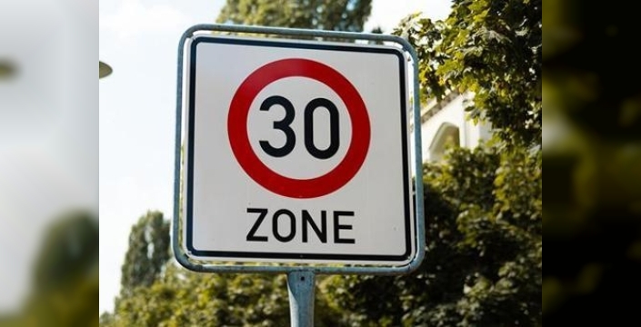 Roma'da şok karar: Şehir merkezi 30 km/s'ye indi, kameralar yolda!