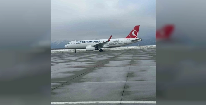 Şırnak'ta kar fırtınası sona erdi, havalimanı üç gün sonra açıldı
