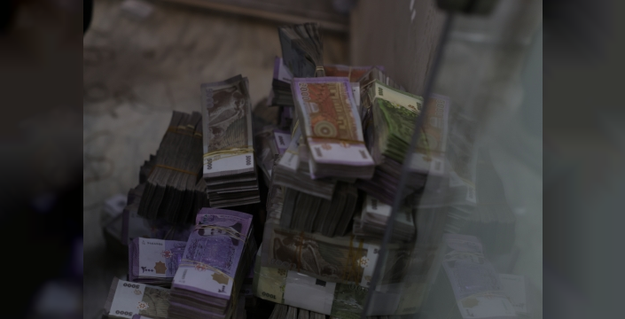 Suriye'de para reformu: 200 dolar neredeyse bir kilo geliyordu, yeni banknotlar piyasada