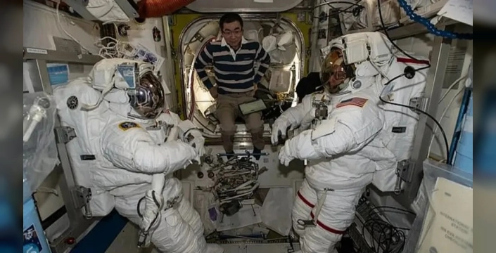 Tarihi An: NASA, Uluslararası Uzay İstasyonu'ndan ilk tıbbi tahliyeyi başlatıyor