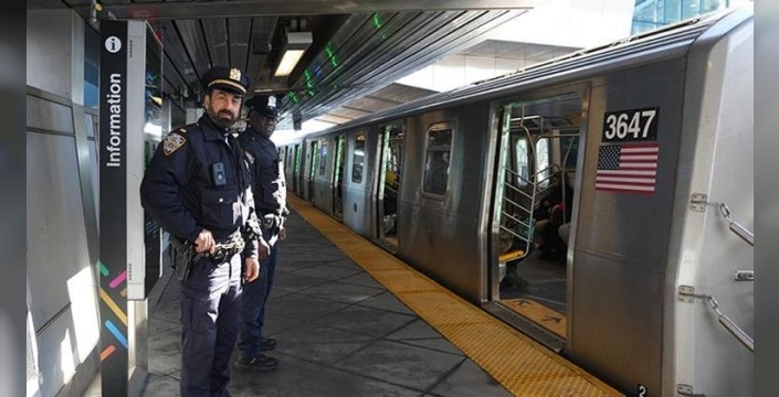 Tarihi An! Türk Teğmen Ali Hammutoğlu, New York Metrosu'nun Yönetimine Geçen İlk Türk Oldu