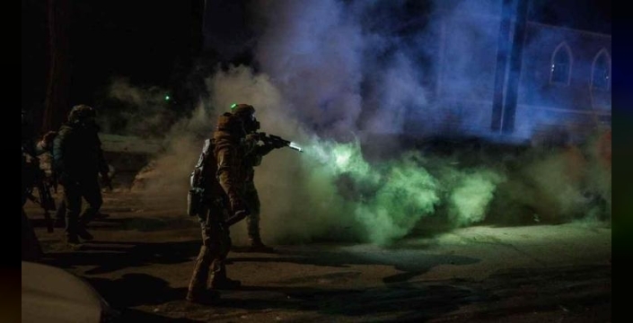 Trump'tan göstericilere sert uyarı: İsyan Yasası ile sokakları askerlere teslim edebilirim!